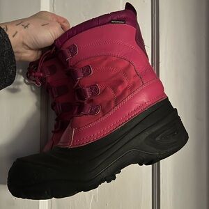 The North Face Alpenglow Boot size 3 Pink and Black Shoes